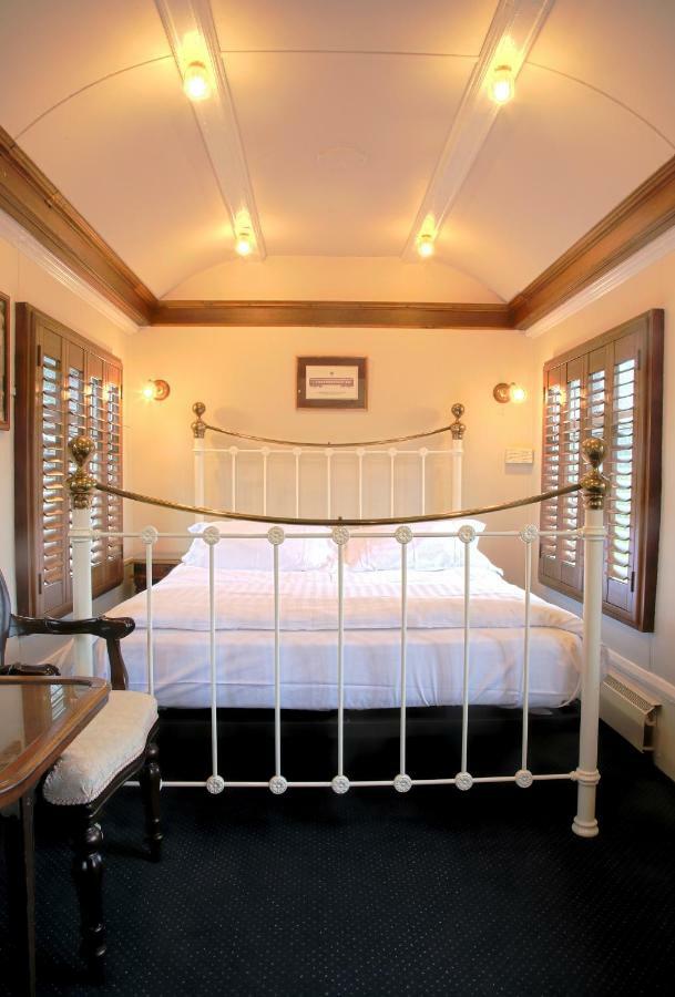 ดิ โอลด์ เรลเวย์ สเตชัน Bed & Breakfast เพทเวิร์ธ ภายนอก รูปภาพ